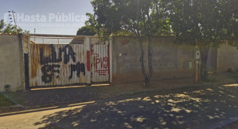 Gleba em leilão