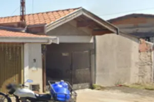 Casa no Bairro de Santa Terezinha (foto 2 de 18)