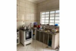 Casa no Jd. Res. Deolinda Guerra (foto 13 de 27)