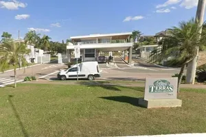 Casa no Jundiai-Mirim (foto 3 de 7)