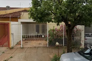 Casa no Centro em Lins/SP — foto 1