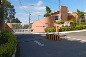 Casa no Bairro da Colônia (foto 3 de 6)