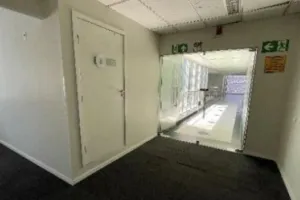 Comercial no Vila Cordeiro (foto 11 de 18)