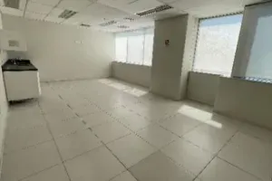 Comercial no Vila Cordeiro (foto 17 de 21)