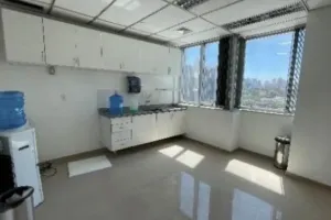 Comercial no Vila Cordeiro (foto 11 de 23)