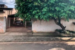 Casa no Setor Guaraná II (foto 5 de 7)