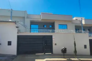Casa no Loteamento Goiânia 2. (foto 3 de 5)