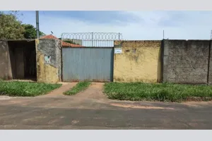 Casa em Araguari/MG — foto 1
